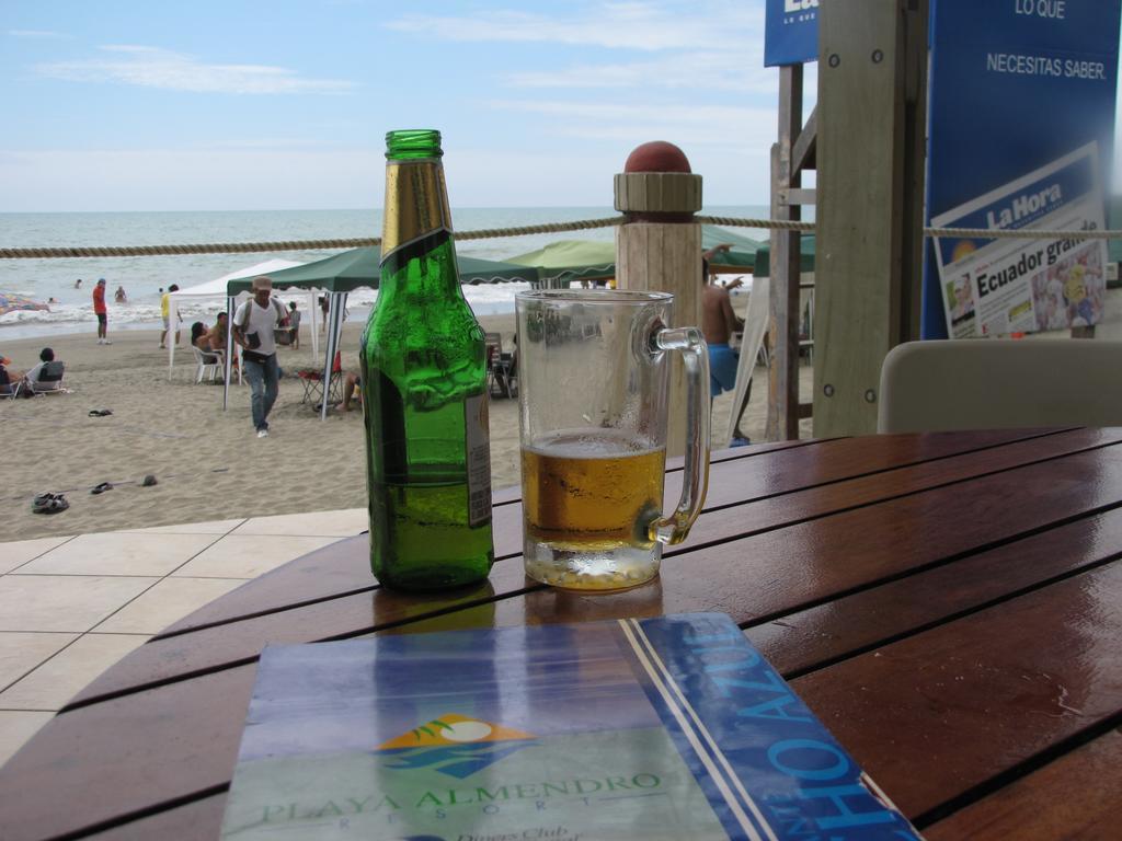 Playa Almendro Resort Tonsupa Εξωτερικό φωτογραφία