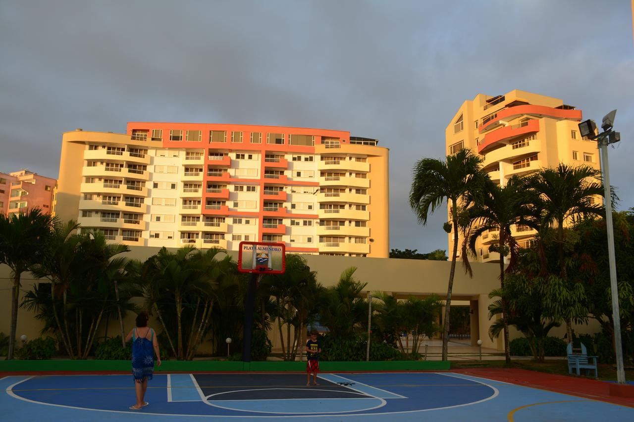 Playa Almendro Resort Tonsupa Εξωτερικό φωτογραφία